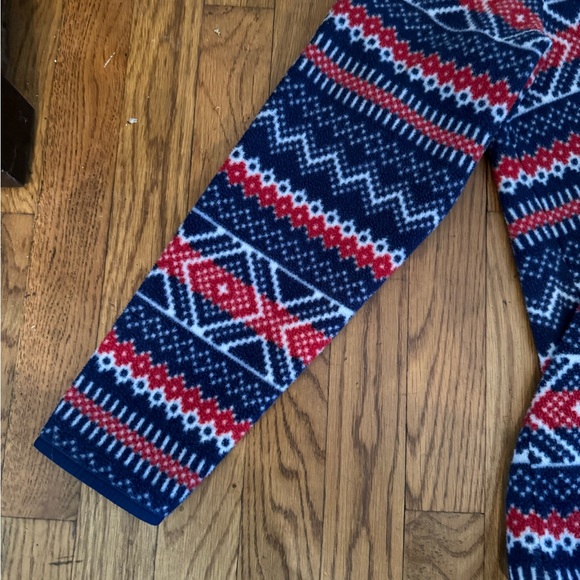 Vineyard vines holiday pullover - Picture 3 of 8